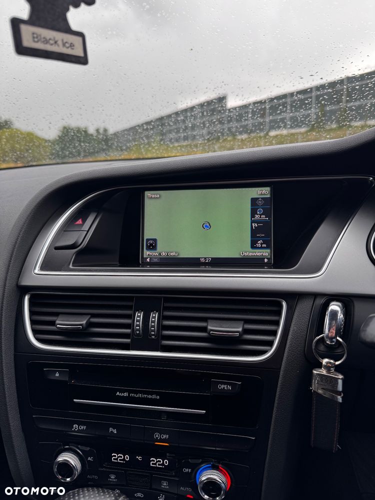 Audi A4 Avant 2.0 TDI DPF clean diesel multitronic Ambiente - 28