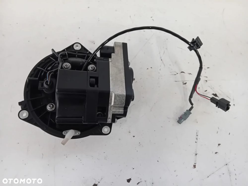 Klamka klapy bagażnika z kamerą VW CC 3AE827469R - 2