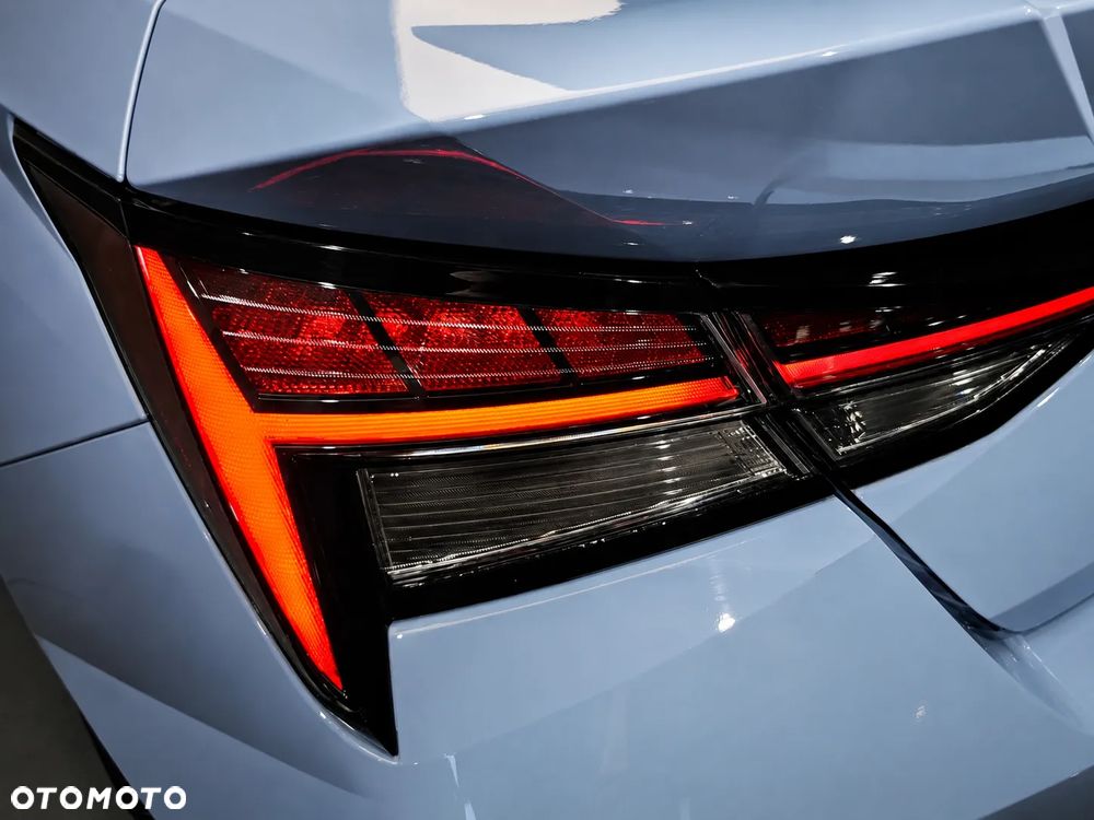 Hyundai Avante - 9