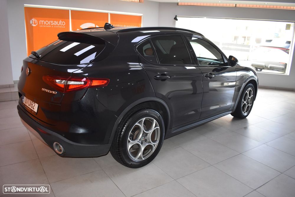 Alfa Romeo Stelvio 2.2 D Super AT8 Q4 - 12