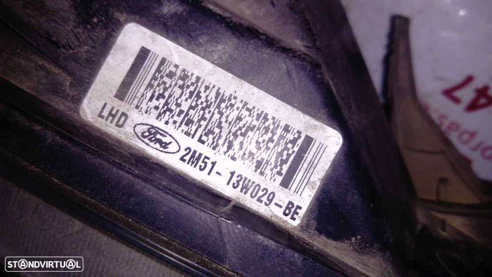 FAROL DIREITO FORD FOCUS 2003 -2M5113W029BE - 4