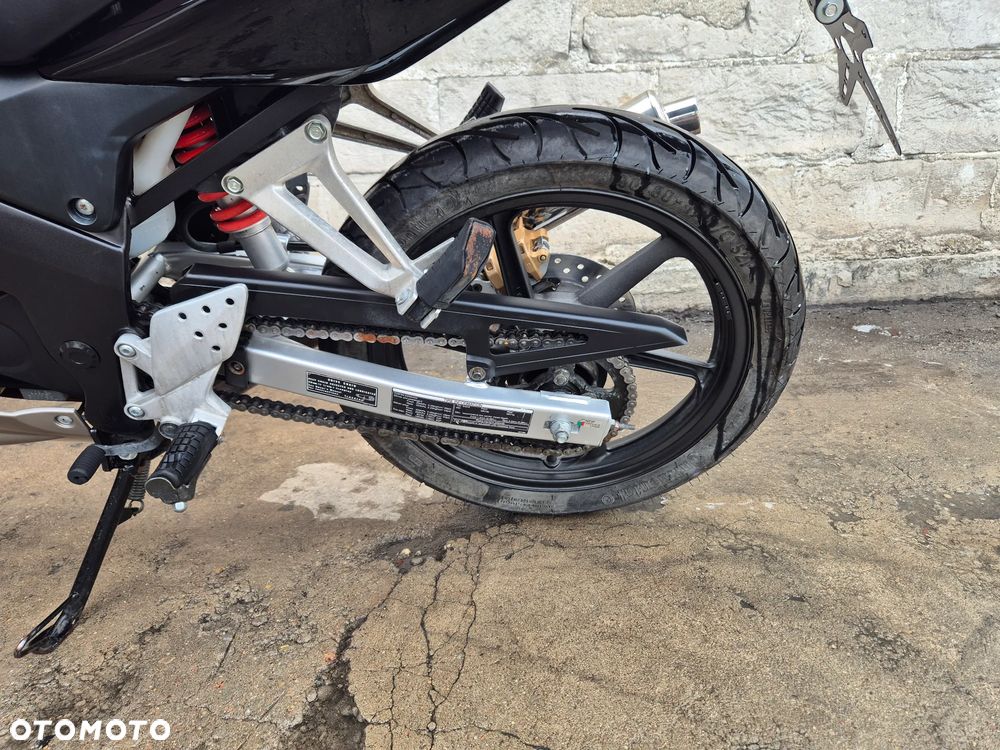 Honda CBR - 13