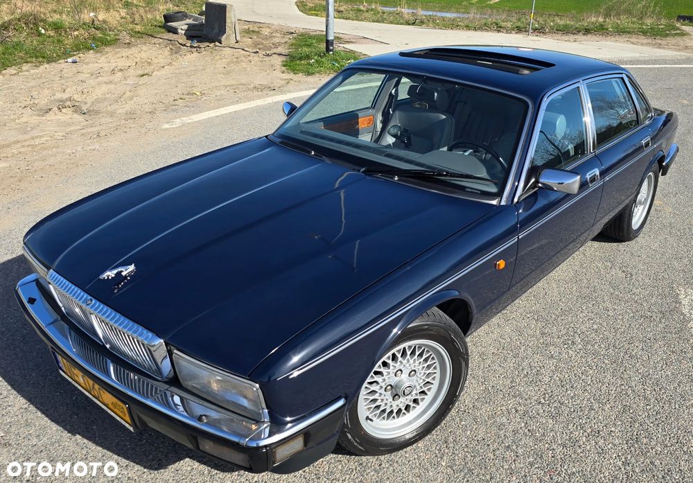 Jaguar Daimler 4.0i - 13
