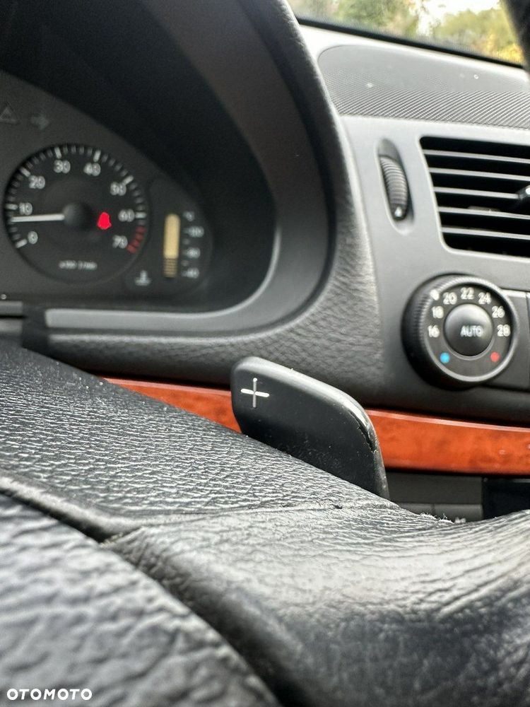 Mercedes-Benz Klasa E - 20