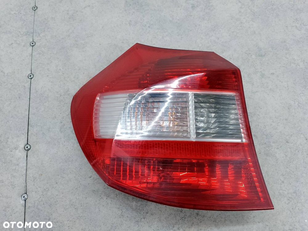 LAMPA TYLNA LEWA BMW 1 E87 6924501 5D - 1