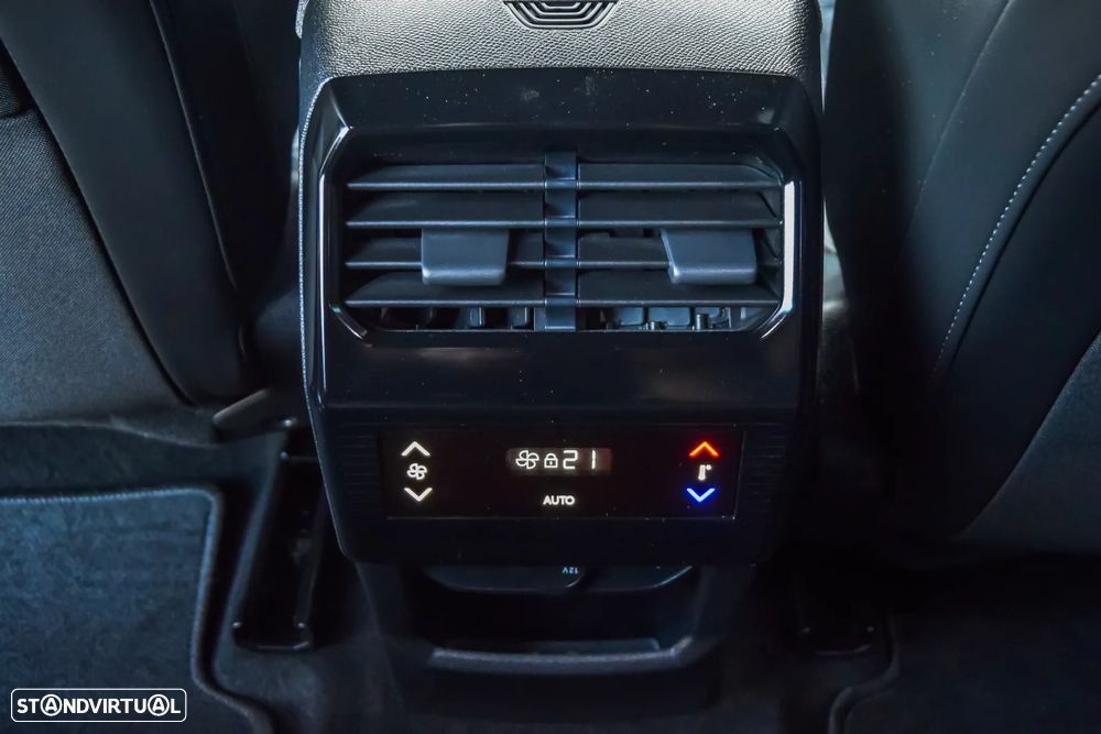 Peugeot 5008 1.2 Hybrid Allure e-DCS6 - 15