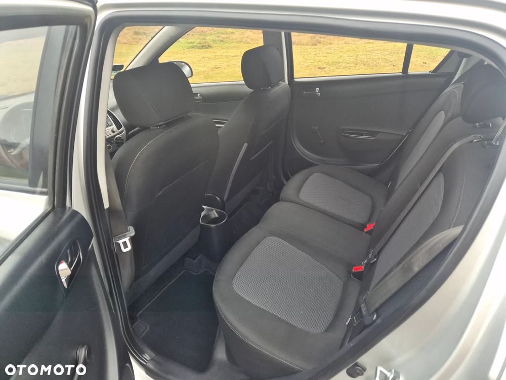 Hyundai i20 1.2 - 14