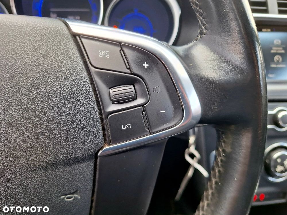 Citroën DS4 1.6 e-HDi SoChic MCP - 34