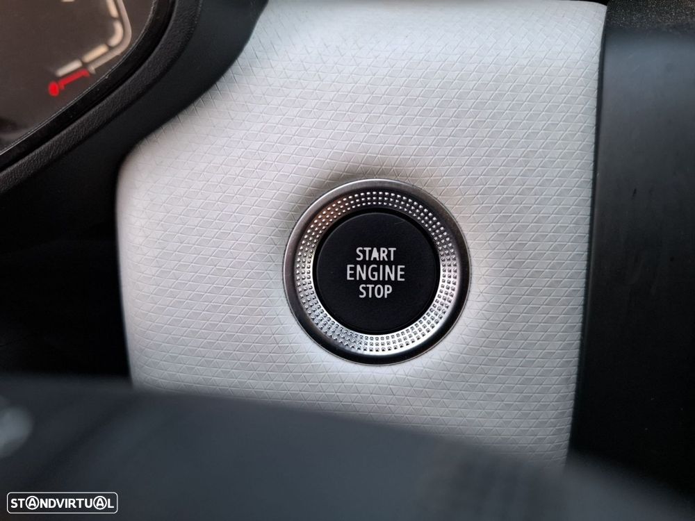 Renault Clio 1.0 TCe Techno - 19