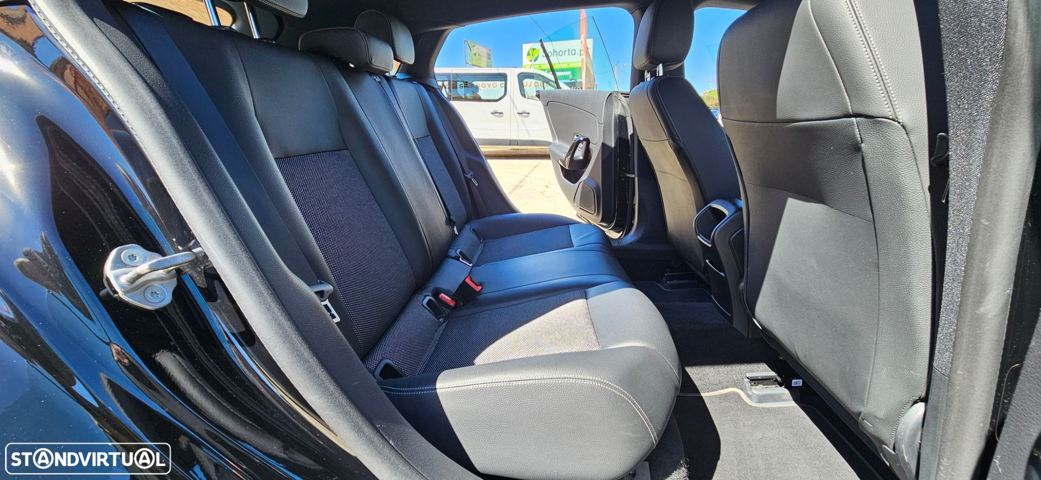 Mercedes-Benz CLA 200 Shooting Brake Style Plus Aut. - 23