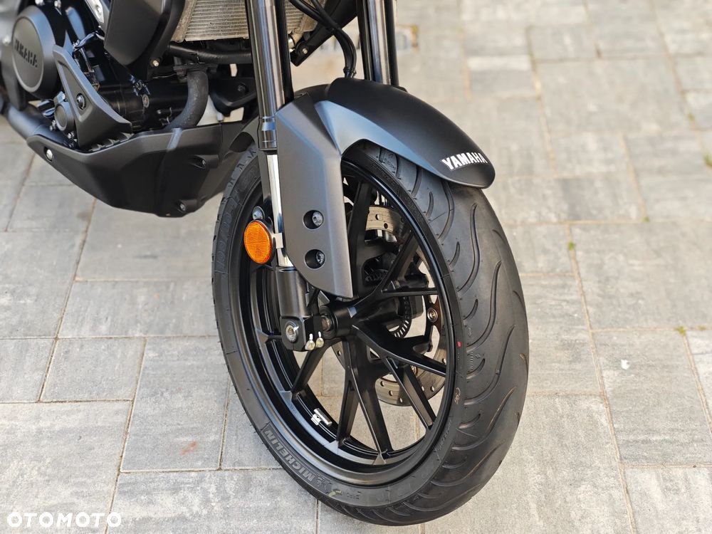 Yamaha MT - 18