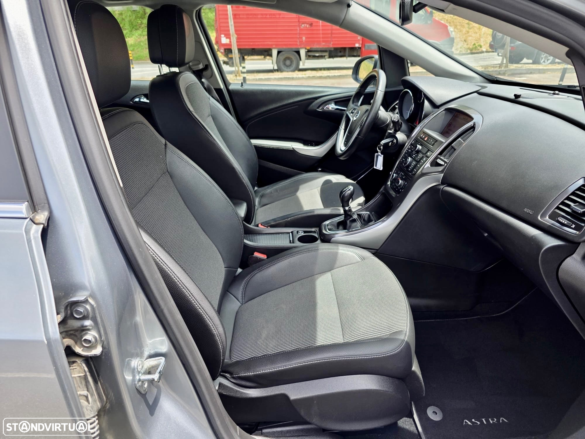 Opel Astra Sports Tourer 1.7 CDTi Cosmo - 10