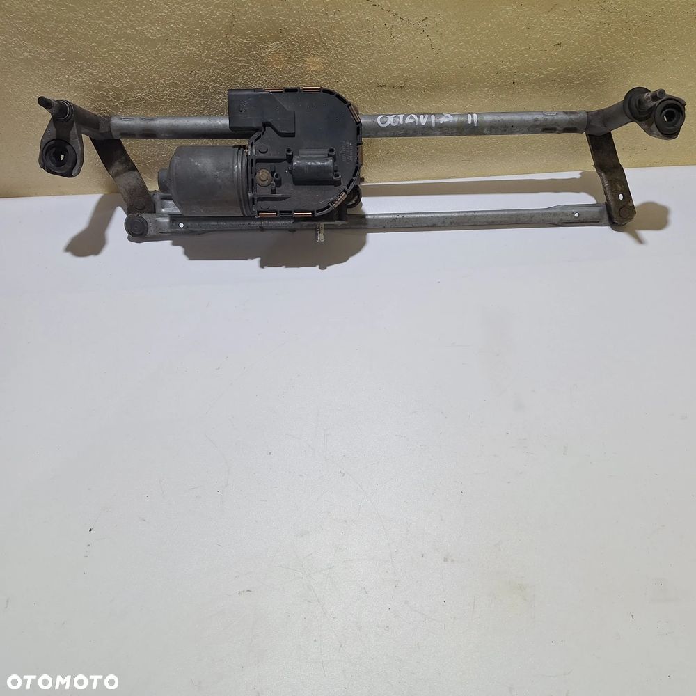 ,MECHANIZM SILNICZEK WYCIERACZKI OCTAVI II - 2