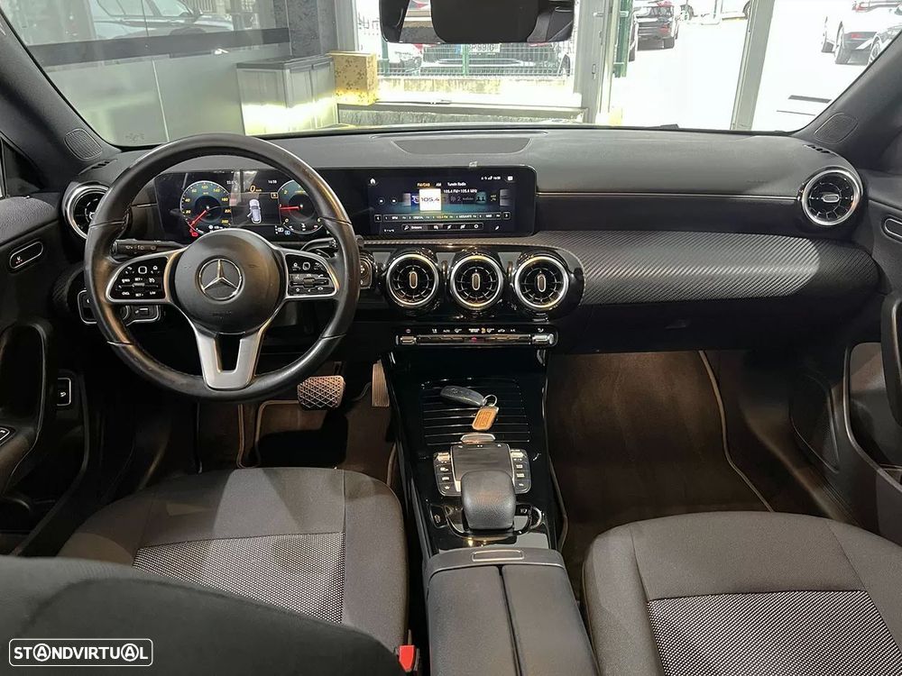 Mercedes-Benz CLA 180 d Shooting Brake Business Solutions Aut. - 10