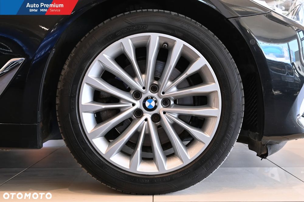 BMW Seria 5 520d xDrive - 22