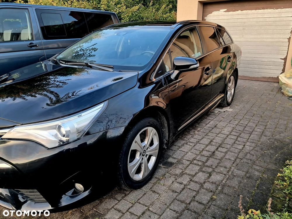 Toyota Avensis 2.0 D-4D Prestige - 5