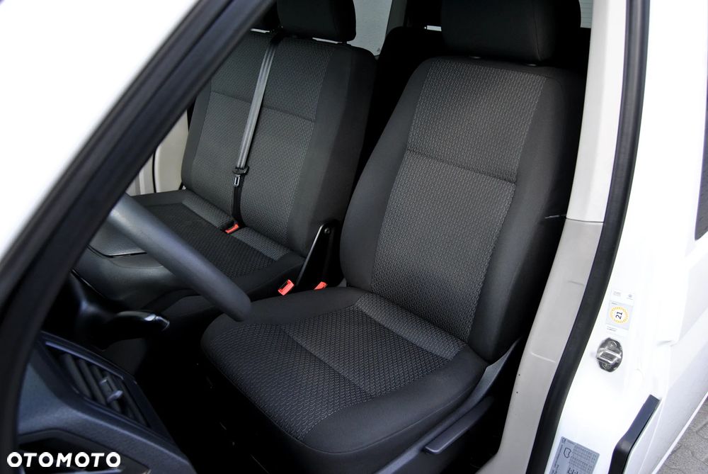 Volkswagen Caravelle L1 Trendline - 17