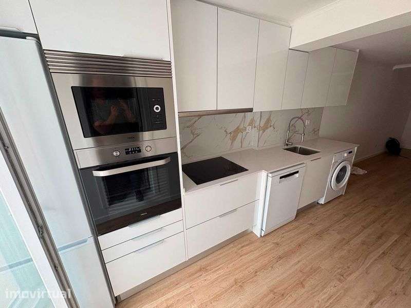 Arrendamento Apartamento T1  Renovado (Almada, Zona Castelo) - Grande imagem: 3/8