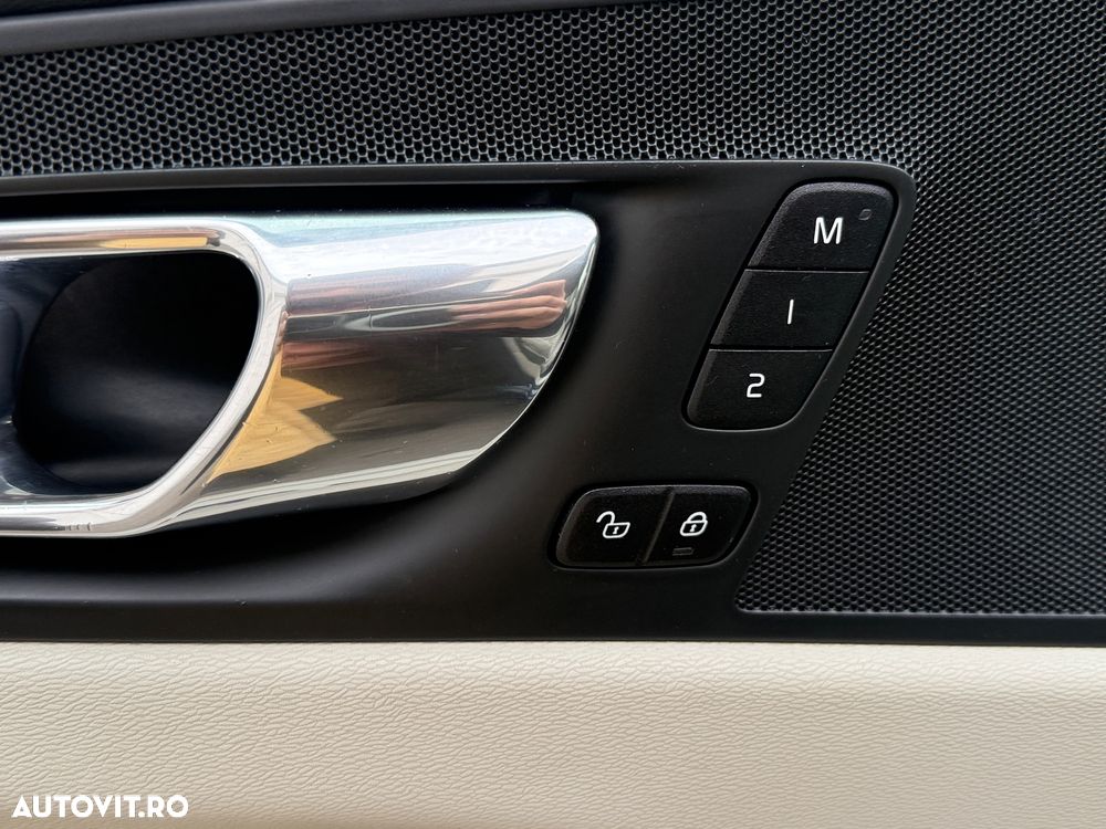 Volvo XC 60 D4 AWD Geartronic Inscription - 22