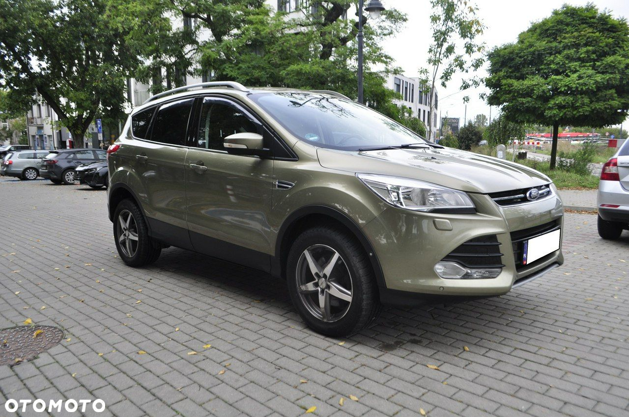 Ford Kuga 1.6 EcoBoost 4x4 Titanium - 6