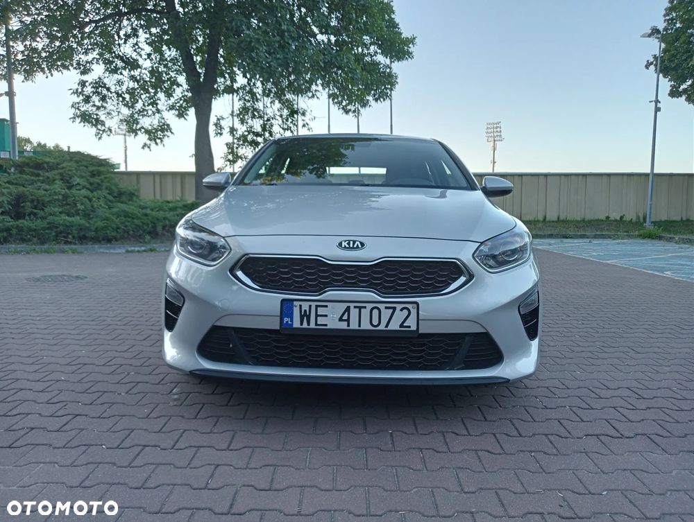 Kia Ceed 1.6 CRDi mHEV M - 16