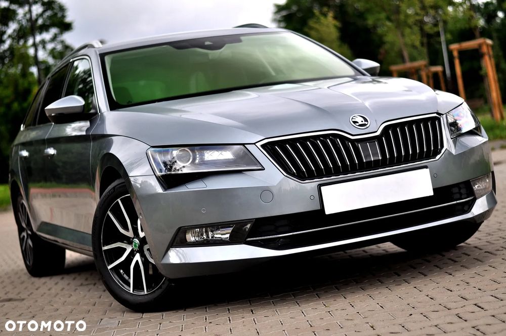 Skoda Superb 2.0 TDI DSG Premium Edition - 2