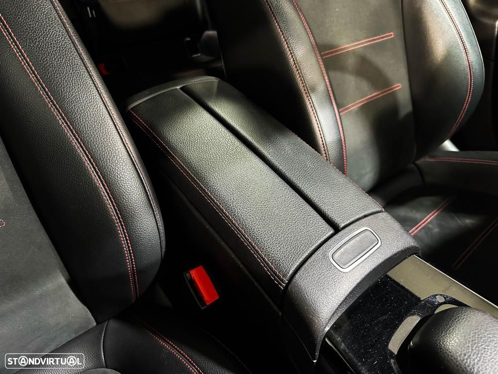 Mercedes-Benz A 250 e 8G-DCT Edition AMG Line - 40