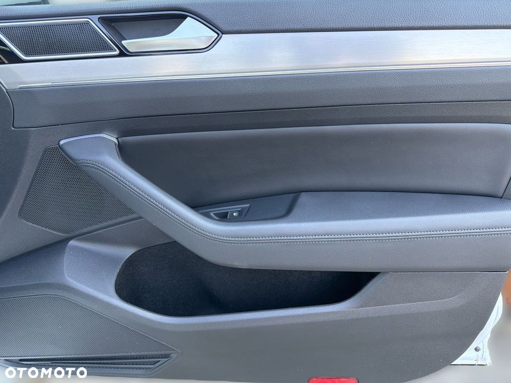 Volkswagen Passat 1.5 TSI EVO Highline DSG - 35