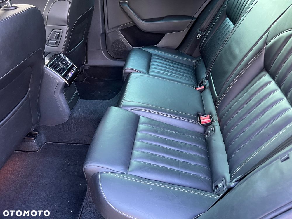 Skoda Superb 1.6 TDI DSG Ambition - 34