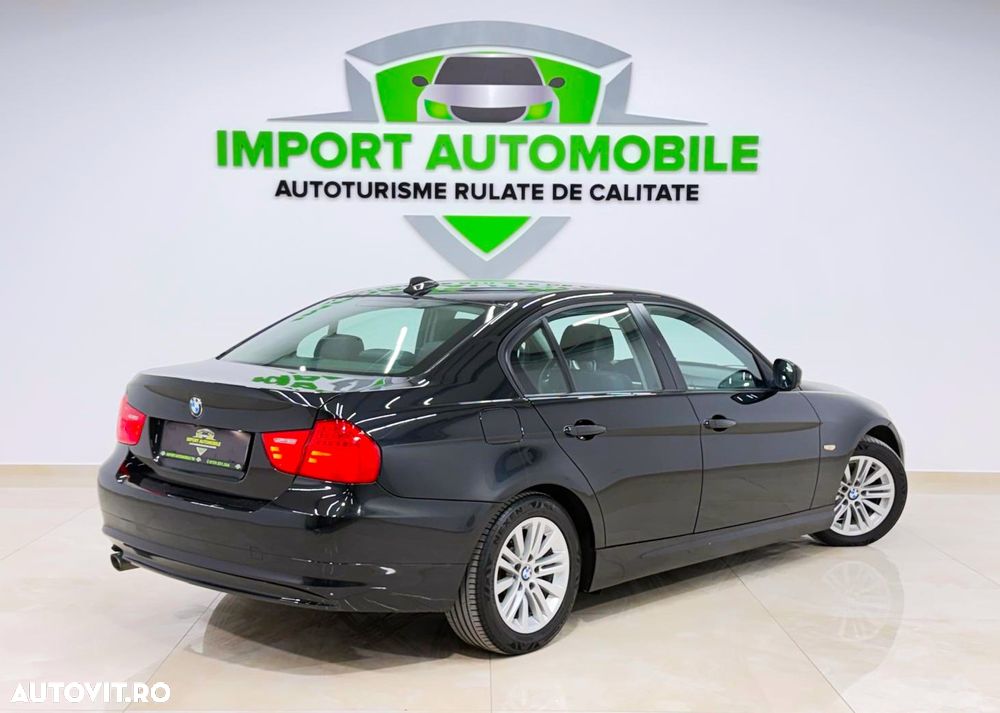 BMW Seria 3 320d xDrive DPF - 12