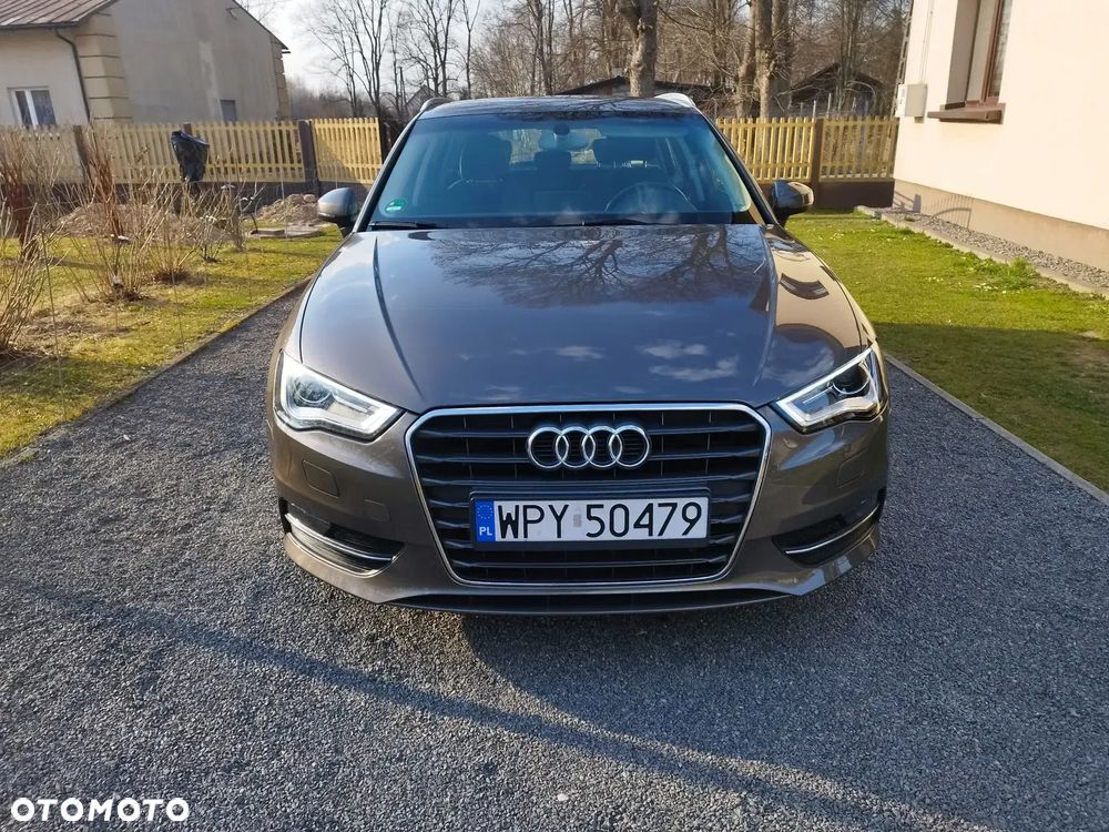 Audi A3 Sportback - 1