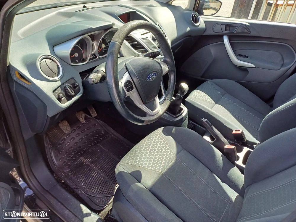 Ford Fiesta - 5