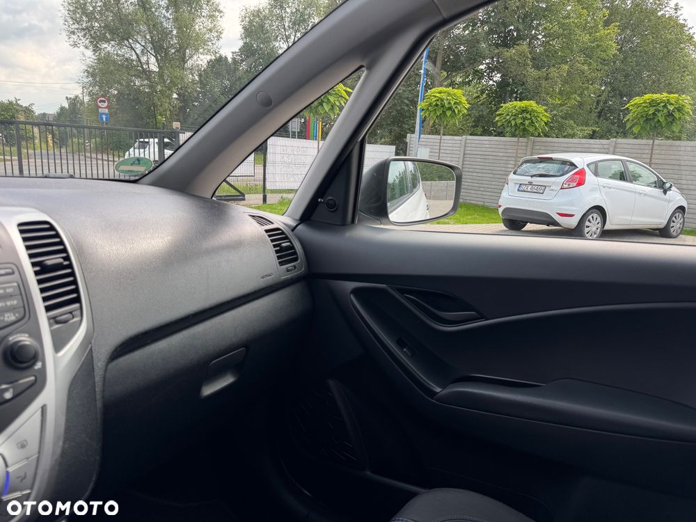 Hyundai ix20 1.4 blue Comfort - 16