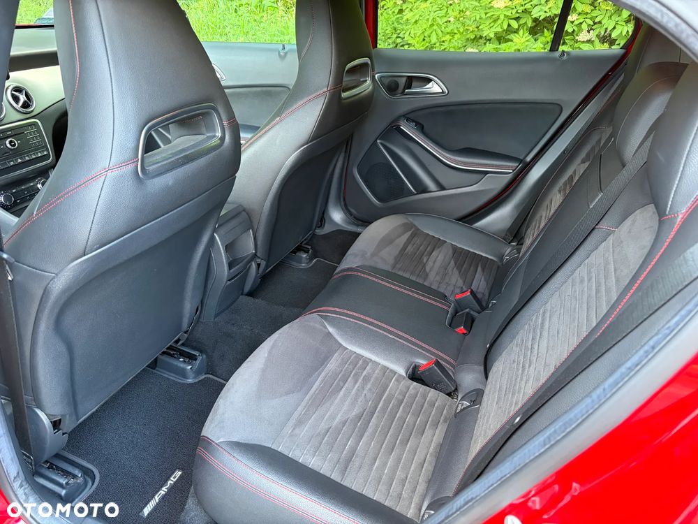 Mercedes-Benz GLA 250 4-Matic AMG Line - 7
