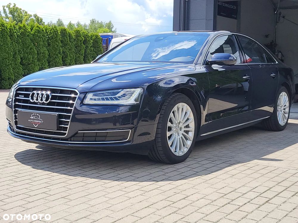 Audi A8 - 1