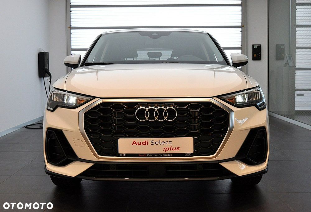 Audi Q3 Sportback - 6