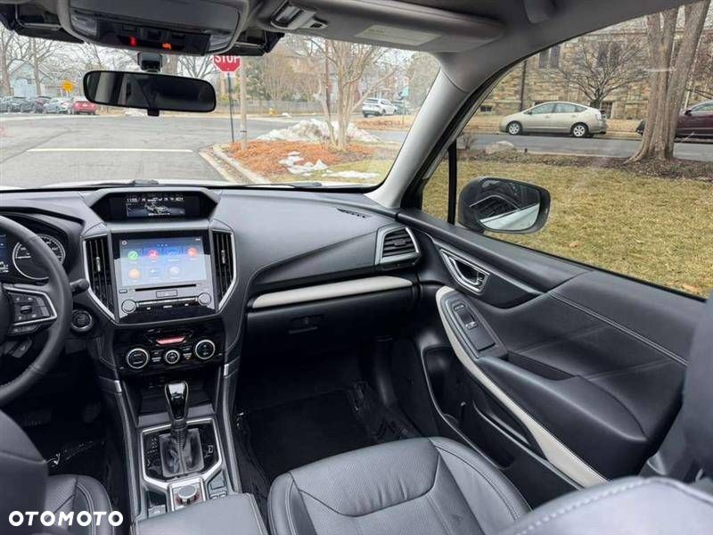 Subaru Forester 2.0 i Active Lineartronic - 25