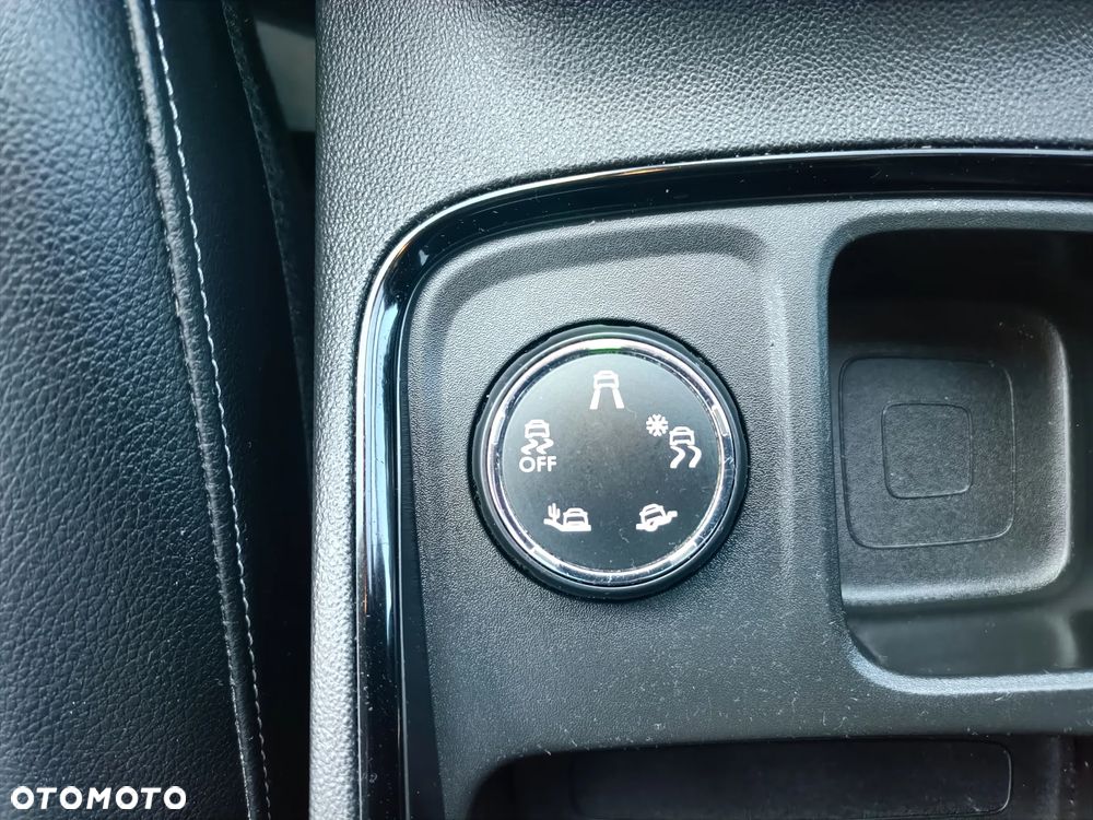 Opel Grandland X 2.0 CDTI Ultimate S&S - 28