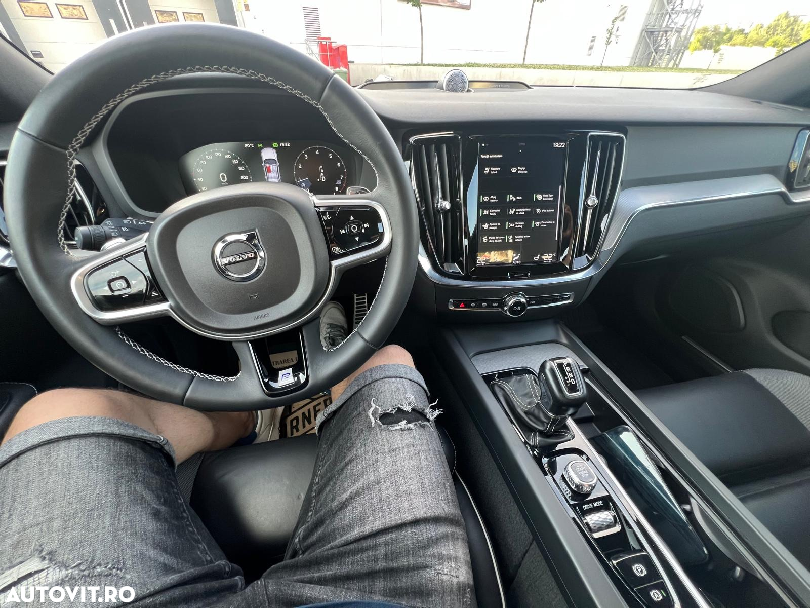 Volvo S60 T5 R-Design - 7