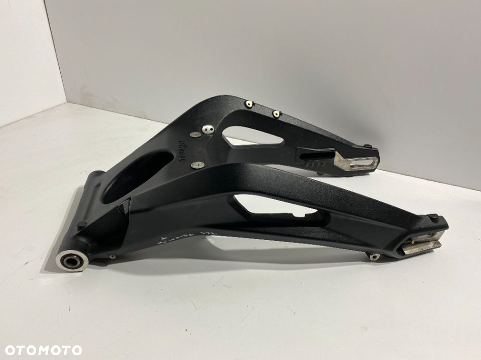 Wahacz tył  Triumph Street Triple  765 R  17-20r - 3