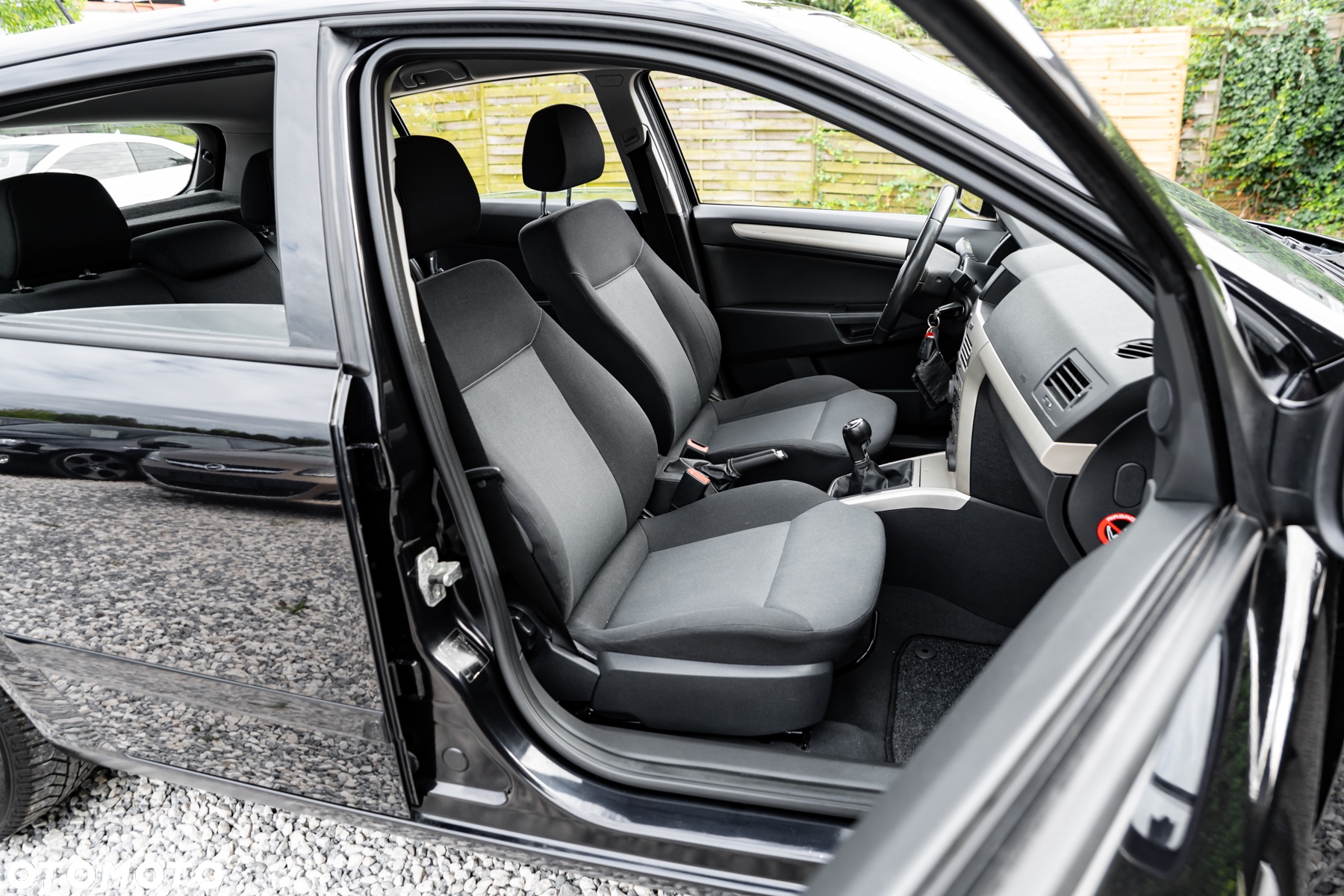 Opel Astra 1.6 - 25