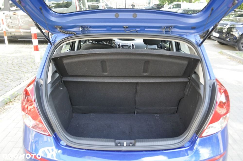 Hyundai i20 - 8
