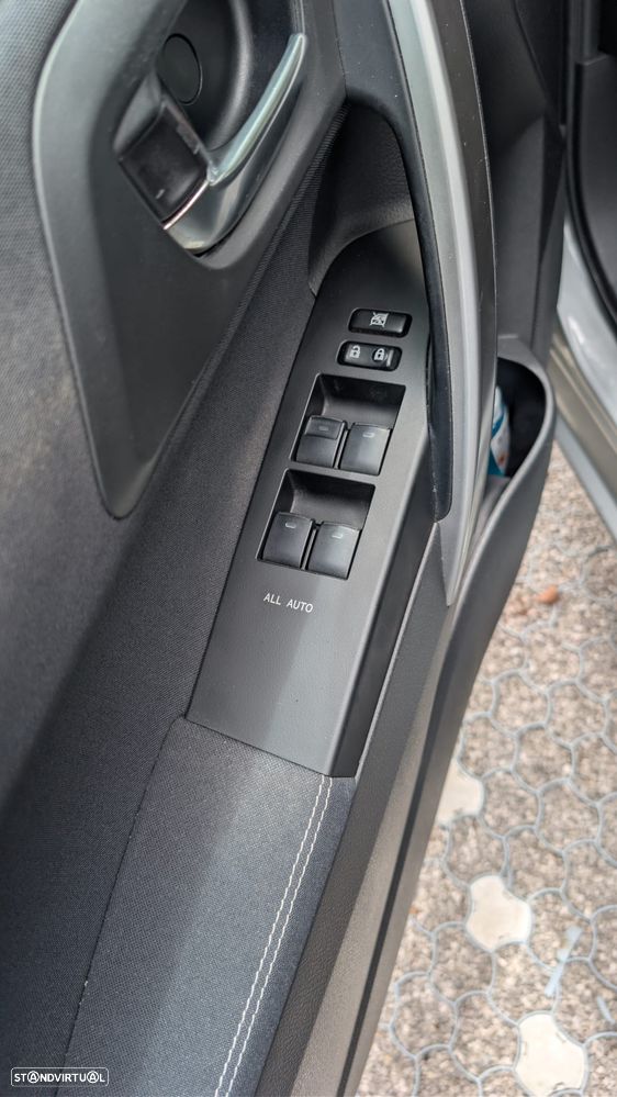 Toyota Auris Touring Sports 1.8 HSD Exclusive+Navi - 5