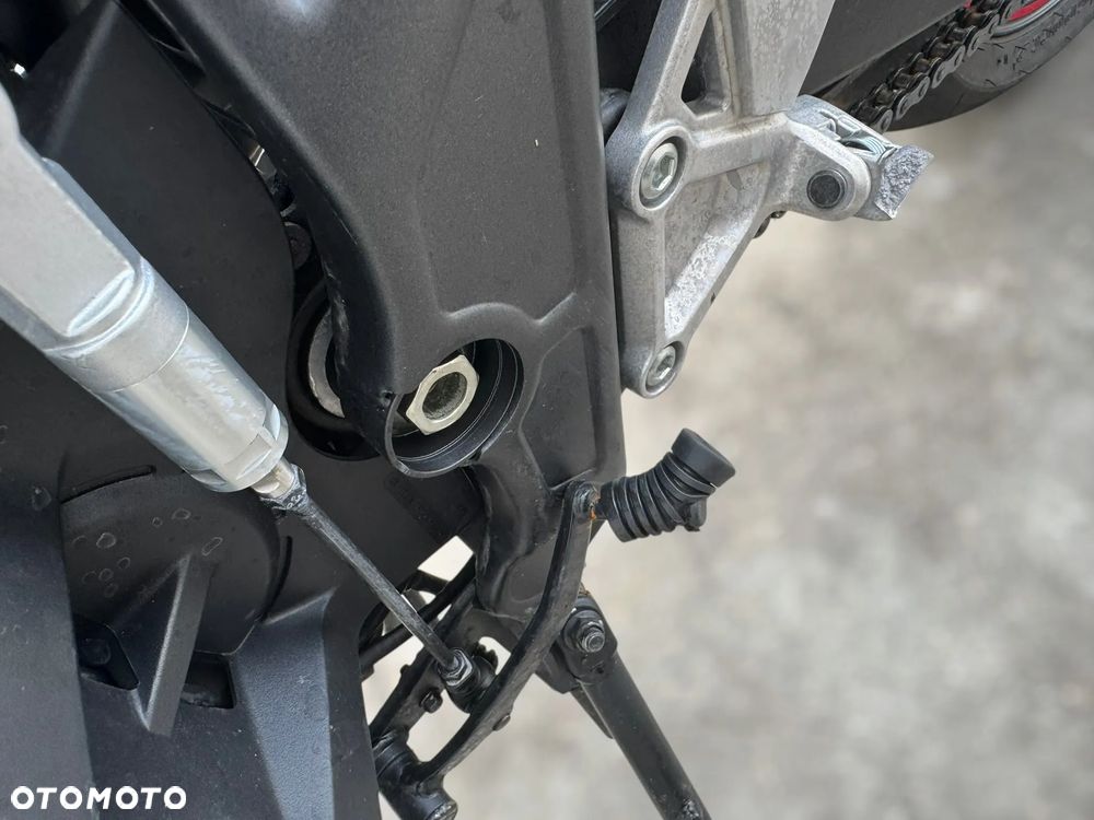Honda CBR - 16
