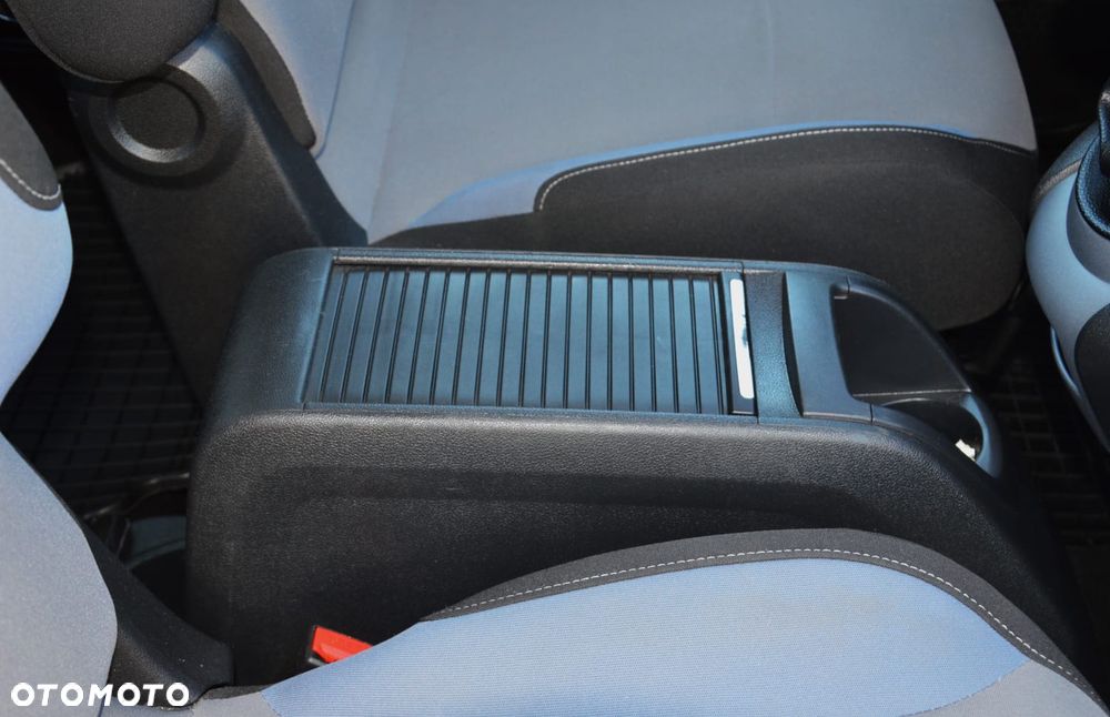 Peugeot Partner 1.6 HDi Active - 26