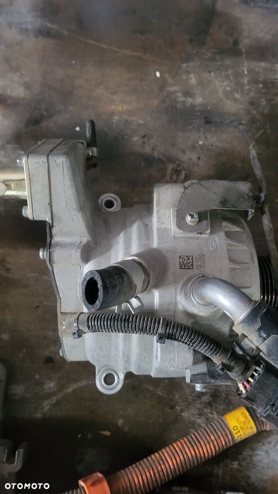 Kia optima 2014rok 2.4 benzyna hybryda alternator - 2