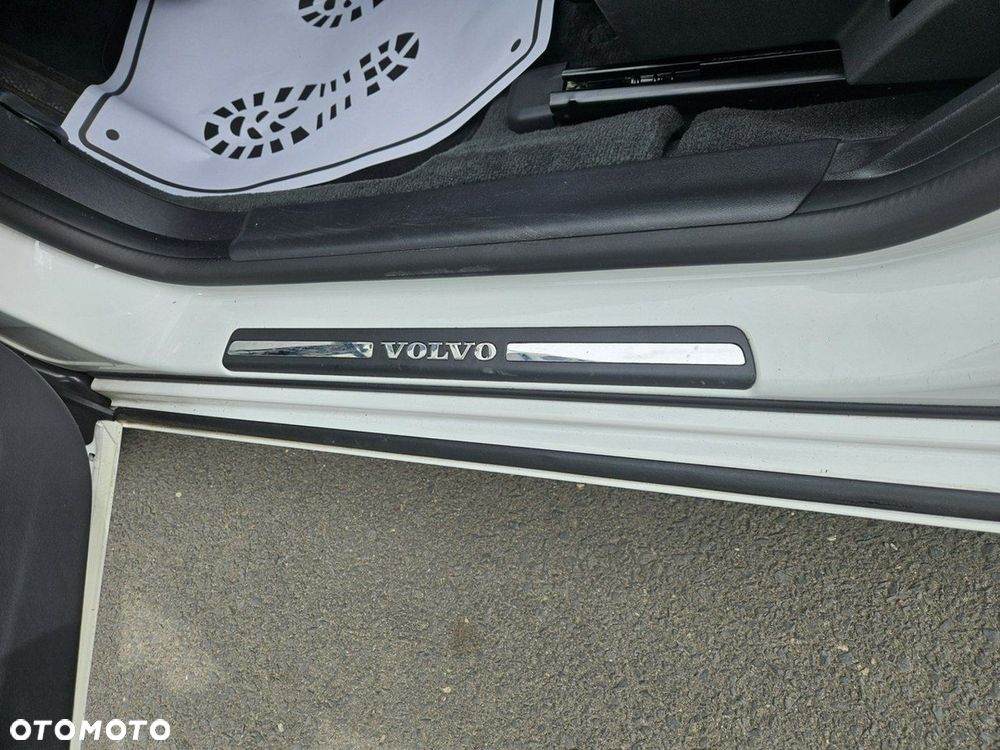 Volvo V60 D3 Geartronic Momentum - 19