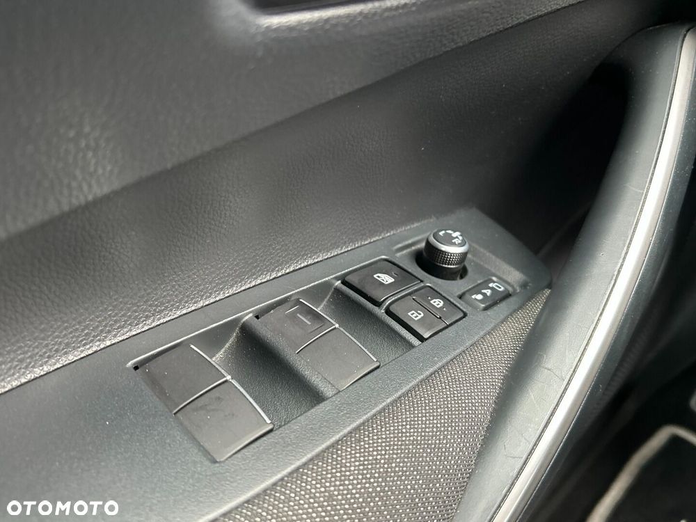 Toyota Corolla 1.8 Hybrid Comfort - 21