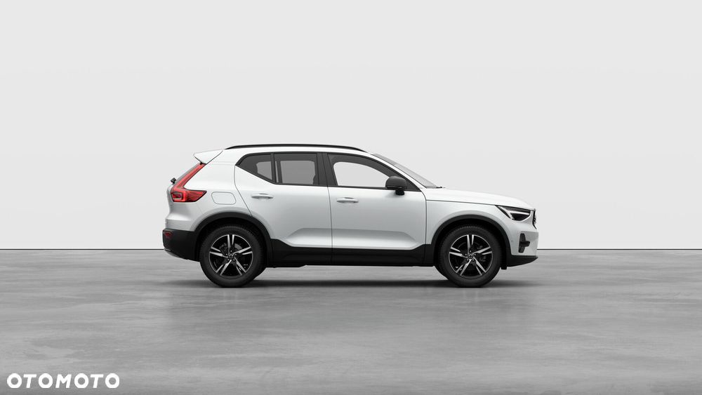 Volvo XC 40 B3 Plus Dark - 5