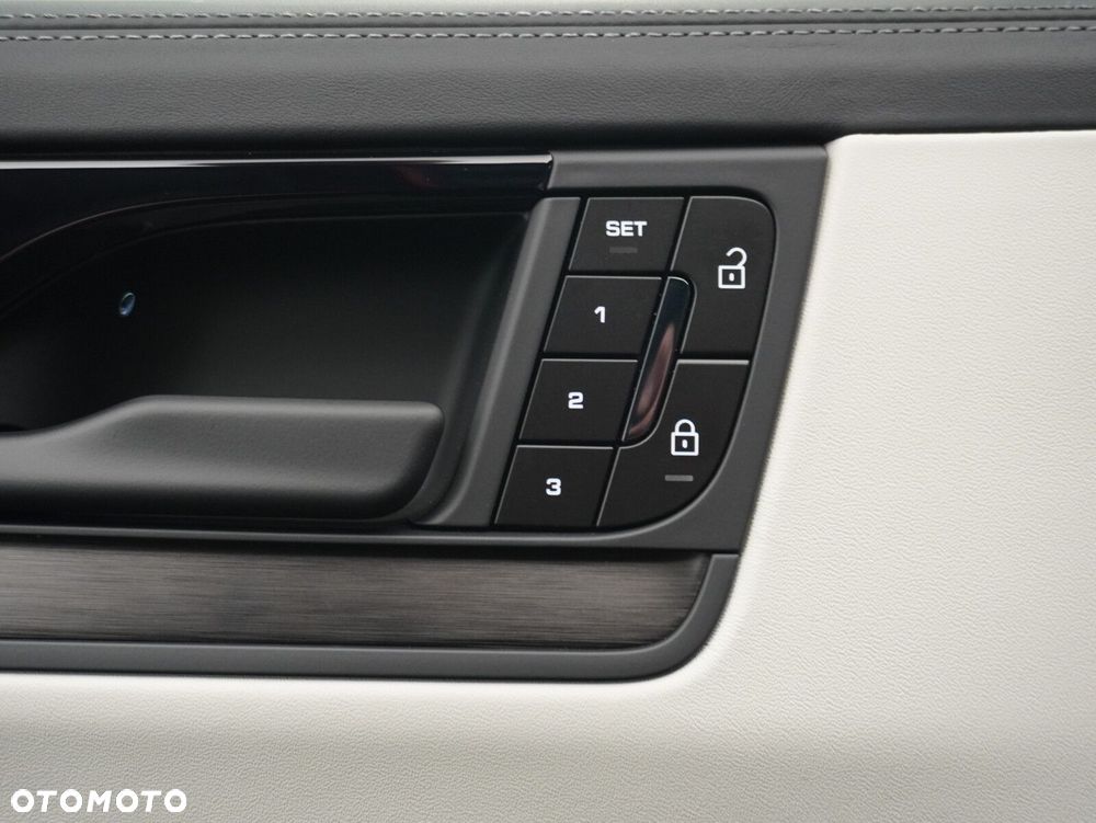 Porsche Cayenne E-Hybrid PHEV Black Edition - 20